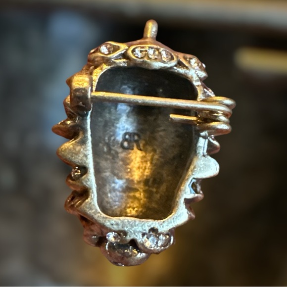 BANANA REPUBLIC BRASS VINTAGE ACORN WITH STONE! - Picture 7 of 9